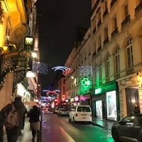 Photo taken at Hôtel Astra Opéra by para206 on 12/27/2017