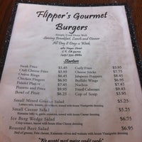 Foto tomada en Flipper&#39;s Gourmet Burgers  por Koh Pananart el 12/17/2012