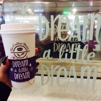 Photo taken at The Coffee Bean &amp;amp; Tea Leaf by Romy S. on 11/2/2015