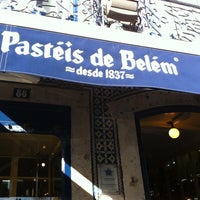 Foto tomada en Fábrica dos Pastéis de Belém  por Natalia B. el 2/13/2013