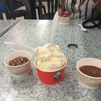 Photo taken at Ron&amp;#39;s Gourmet Ice Cream and 20th Century Bowling by Elizabeth N. on 7/7/2016