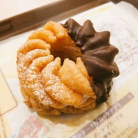 Photo taken at Mister Donut by Qrom on 1/7/2020
