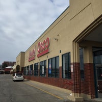 Photo taken at Jewel-Osco by World Travels 24 on 11/23/2015