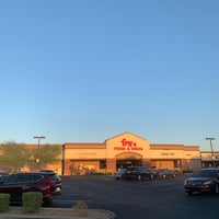 Photo taken at Fry&amp;#39;s Food Store by World Travels 24 on 9/3/2020
