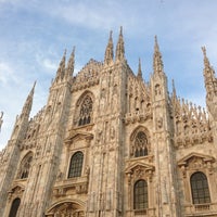 รูปภาพถ่ายที่ Duomo di Milano โดย Sean L. เมื่อ 7/23/2013