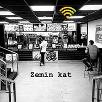 Photo taken at Burger King by Serdar Ö. on 9/5/2018
