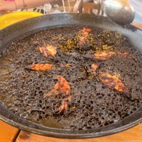 Foto scattata a Restaurante Toro Muelle Uno da Ciya W. il 5/2/2023