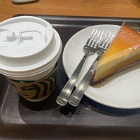 Photo taken at Starbucks by ルビナス on 9/8/2023