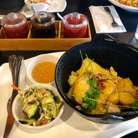 Photo taken at Papaya Vietnamese Restaurant by Natalie U. on 8/3/2019