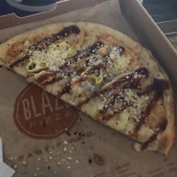 3/9/2018 tarihinde Natalie U.ziyaretçi tarafından Blaze Pizza'de çekilen fotoğraf