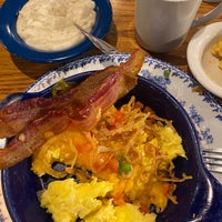 Photo taken at Cracker Barrel Old Country Store by Eduardo A. on 3/25/2023