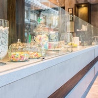 6/21/2017にΕυαγγέλου Ζαχαροπλαστική - Evangelou PastriesがEvangelou Pastriesで撮った写真