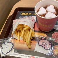 Photo taken at Lotteria by 寝てろった on 12/21/2022