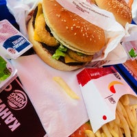 Photo taken at Burger King by Ayşenur K. on 11/18/2017