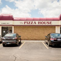 Das Foto wurde bei The Pizza House von The Pizza House am 8/4/2017 aufgenommen