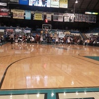 Foto tirada no(a) Sioux Falls Arena por Ronn B. em 3/24/2013