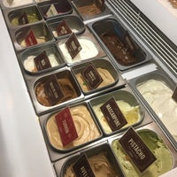 1/31/2019 tarihinde Igors D.ziyaretçi tarafından Mistura Ice Cream &amp;amp; Coffee'de çekilen fotoğraf