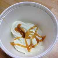 Снимок сделан в Peppermints Frozen Yogurt пользователем Alissa A. 12/13/2012