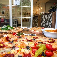 7/2/2017 tarihinde Pizza A Casaziyaretçi tarafından Pizza A Casa'de çekilen fotoğraf