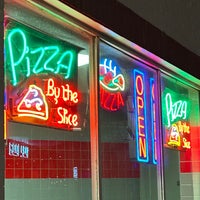 5/3/2024にChris M.がKouzina Angelinas Pizzeria - Shaw DCで撮った写真