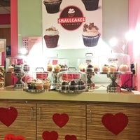 Photo taken at Smallcakes Cupcakery - Raleigh by Shaghayegh on 1/16/2017