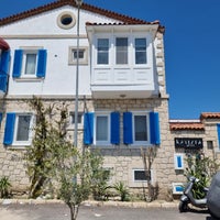 Photo taken at Alaçatı Kayezta Butik Otel by 🧚‍♀️💫FilizZz💫🧚‍♀️ on 4/30/2023