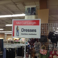10/19/2012にTina W.がSalvation Army Thrift Storeで撮った写真