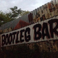 Foto tirada no(a) Bootleg Bar por morgan y. em 7/10/2014