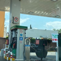Photo taken at Gasolinera 5139 CorpoGAS by Christopher d. on 4/4/2020