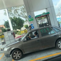 Photo taken at Gasolinería by Christopher d. on 10/26/2019