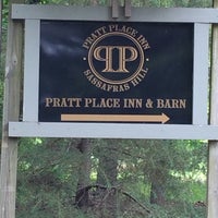 Foto diambil di Pratt Place Inn &amp; Barn oleh Todd M. pada 5/16/2014