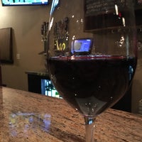 Foto tirada no(a) Brix 33 Fine Wines and Bistro por 🏈 Stephanie H. em 11/13/2016