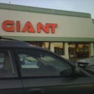 Giant - 4930 Edgmont Ave