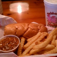 รูปภาพถ่ายที่ Bubbalou&#39;s Bodacious Bar-B-Q โดย Chelsey W. เมื่อ 10/28/2011