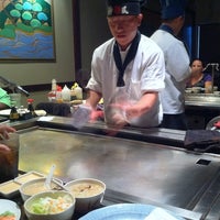 Foto scattata a Okinawa Grillhouse and Sushi Bar da Y. Alexis. A il 8/24/2011