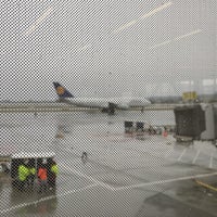 Photo taken at Gate D6 by Andreas H. on 3/28/2023