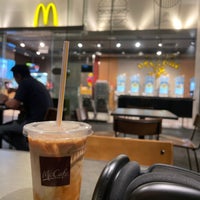 Photo taken at McDonald&amp;#39;s &amp;amp; McCafé by Andreas H. on 11/7/2022