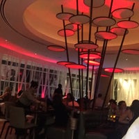 Photo taken at Blade Sushi Lounge @ Fontainebleau by Jorge Q. on 1/2/2016