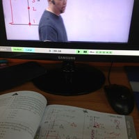 Photo taken at iDEAL Physics by ลูบุ๊ ห. on 12/11/2012