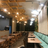 Foto scattata a Limos Cafe da Aydan X. il 11/5/2020