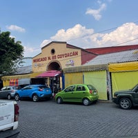 Photo taken at Mercado de Coyoacán by Lianuh on 3/24/2023