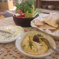 4/7/2018 tarihinde Raquel C.ziyaretçi tarafından Restaurant Árabe Miguel'de çekilen fotoğraf