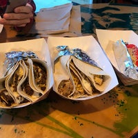 1/17/2018 tarihinde Ansel D.ziyaretçi tarafından Burrito Boarder'de çekilen fotoğraf