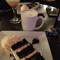 4/2/2017 tarihinde Kim S.ziyaretçi tarafından Crème Cupcake + Dessert'de çekilen fotoğraf