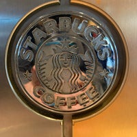 Photo taken at Starbucks by Eli S. on 6/23/2022