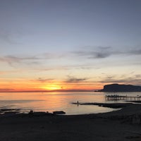 Photo taken at Alva Sitesi Plajı by Eda G. on 10/30/2018