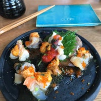 Foto tirada no(a) Yoru Handroll and Sushi Bar por FLOR P. em 12/2/2019