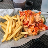 6/17/2022 tarihinde Lindsay M.ziyaretçi tarafından The Lobster Shanty'de çekilen fotoğraf