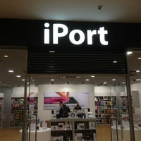 Photo taken at iPort Apple by Генрих М. on 2/18/2013