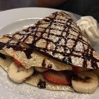 Photo taken at Pauley&amp;#39;s Crepe Bar by Lindy F. on 6/10/2017